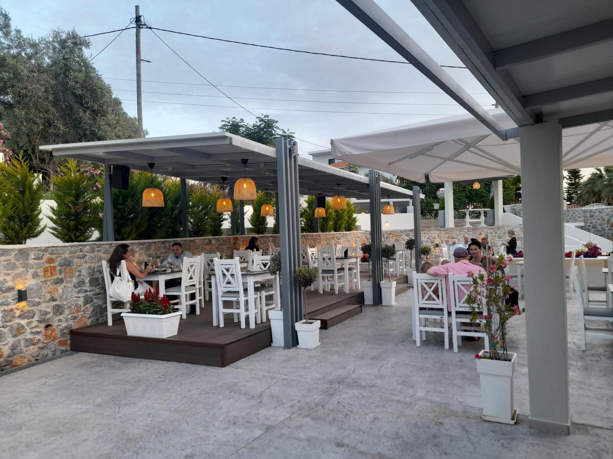 Hotel Marina Koliósz Kültér fotó